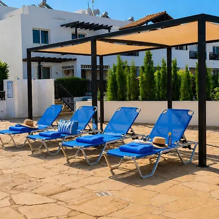 With Shower E5, Full Kitchen, Poolside, Free Wifi Appartement Peyia