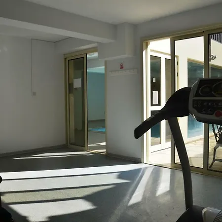 With Shower E5, Full Kitchen, Poolside, Free Wifi Daire